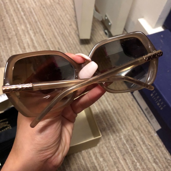 Burberry sunglasses - Picture 4 of 7